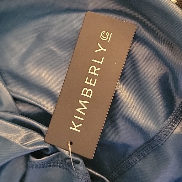 Teal Liquid Biker Shorts - Picture 6 of 7